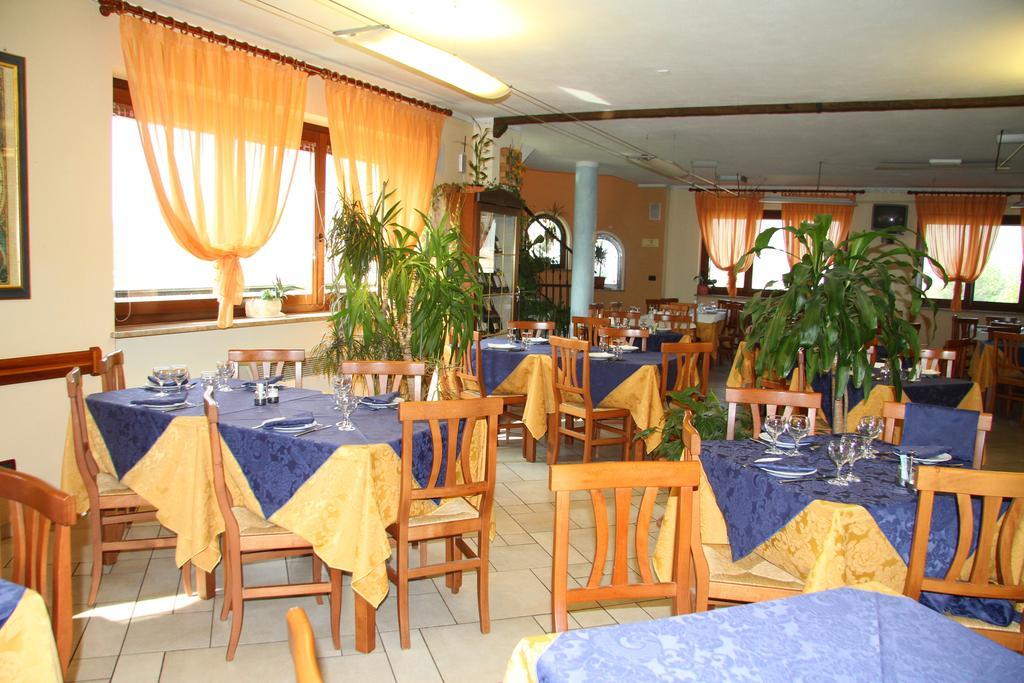 Hotel Ristorante Belsito Borgo San Dalmazzo Luaran gambar