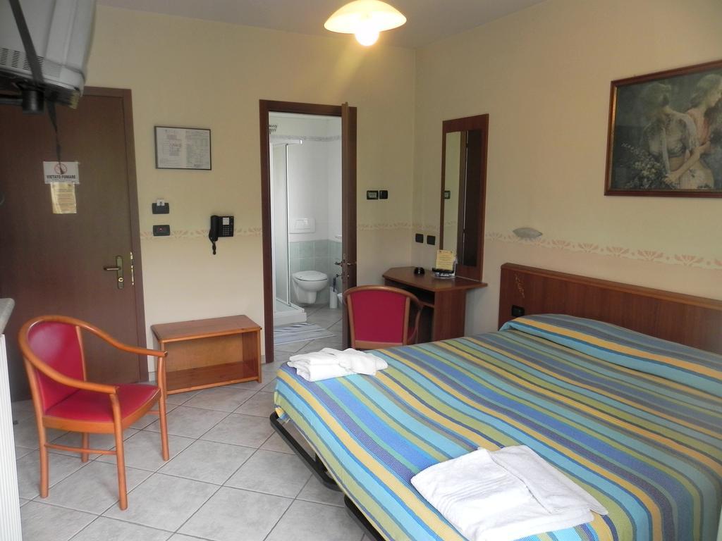 Hotel Ristorante Belsito Borgo San Dalmazzo Luaran gambar
